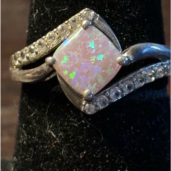 EUC Pink opal with white sapphire sterling silver ring size 8 - Picture 5 of 6